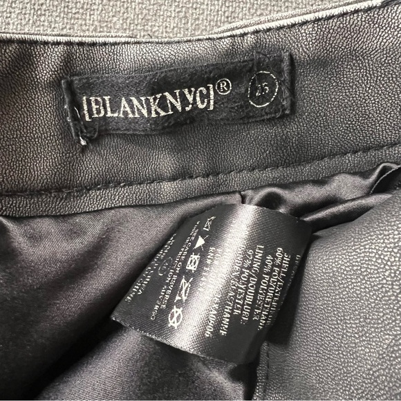 BLANK NYC Cargo Faux Leather Miniskirt 25 - Picture 7 of 11